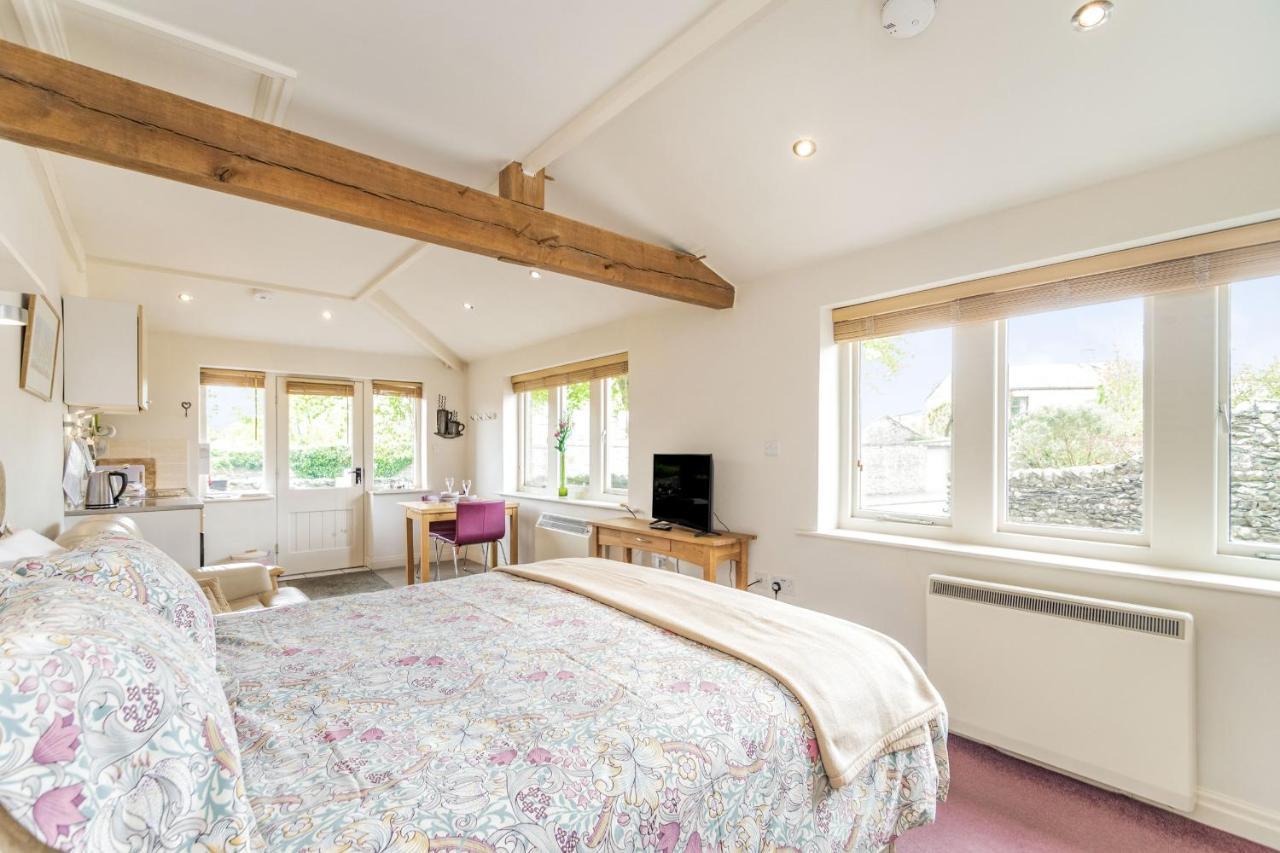 The Friendly Room Austwick 外观 照片